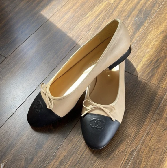 CHANEL Ballet Flats
